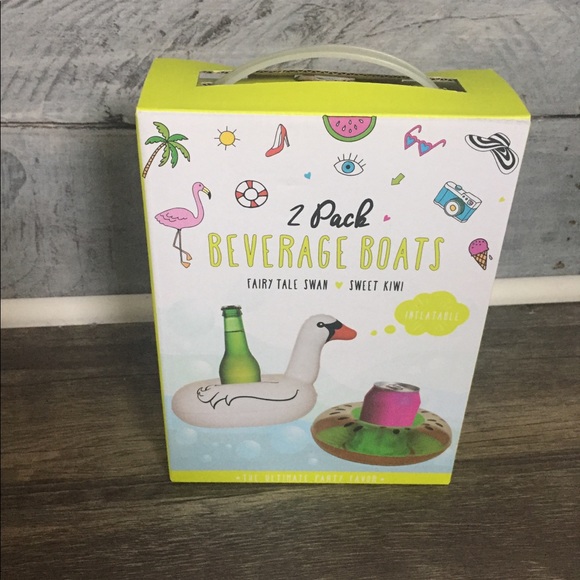 Accessories - NWOT Inflatable Swan/Kiwi Beverage Boats 🦢🥝